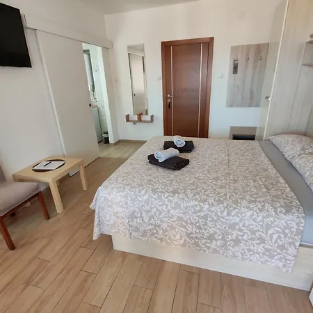 Guest House Krk Town Centre-3