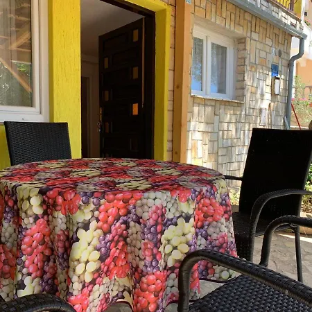 Katy'S Place-2